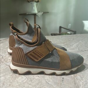 Sorel Gray and Brown Sneakers with Textured Panels